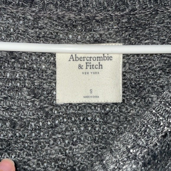 Vintage Abercrombie & Fitch Sparkly Holiday/Winter Gray Sweater - Picture 4 of 5